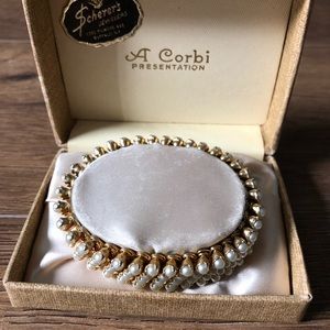 Vintage (1950’s) Faux Pearl Stretch Bracelet